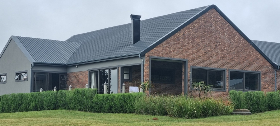 3 Bedroom Property for Sale in Vulintaba Country Estate KwaZulu-Natal
