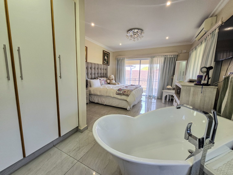 4 Bedroom Property for Sale in Shelly Beach KwaZulu-Natal