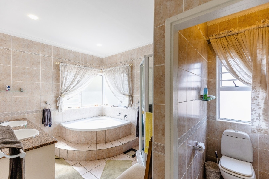 4 Bedroom Property for Sale in Ramsgate KwaZulu-Natal