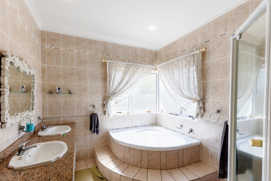 4 Bedroom Property for Sale in Ramsgate KwaZulu-Natal