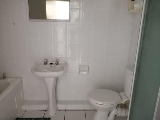 2 Bedroom Property for Sale in Uvongo KwaZulu-Natal
