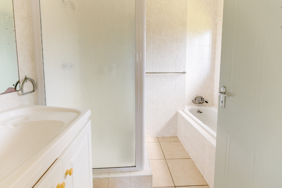 4 Bedroom Property for Sale in St Michaels On Sea KwaZulu-Natal