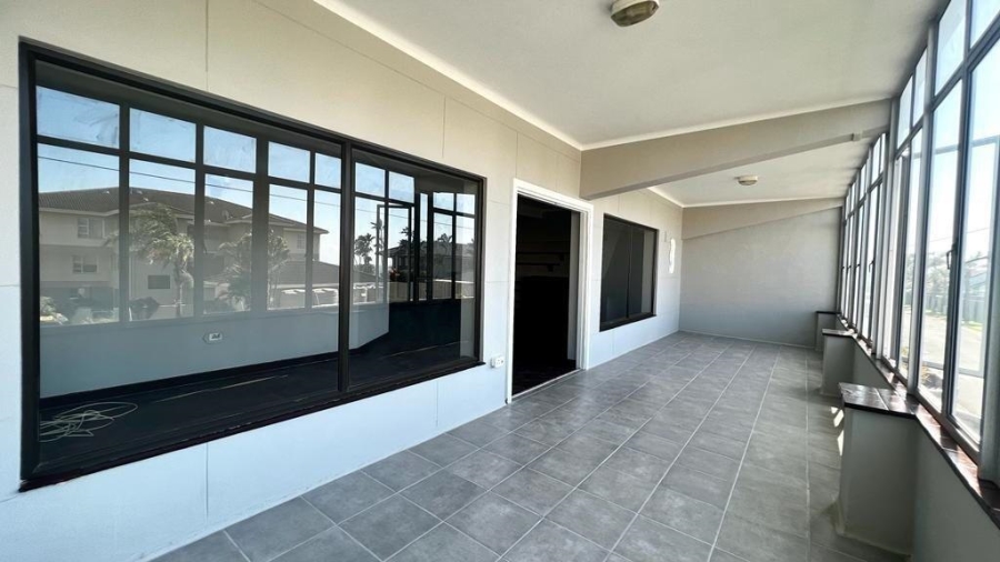 2 Bedroom Property for Sale in Manaba Beach KwaZulu-Natal