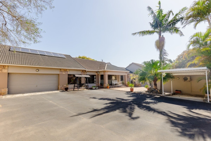 6 Bedroom Property for Sale in Oslo Beach KwaZulu-Natal