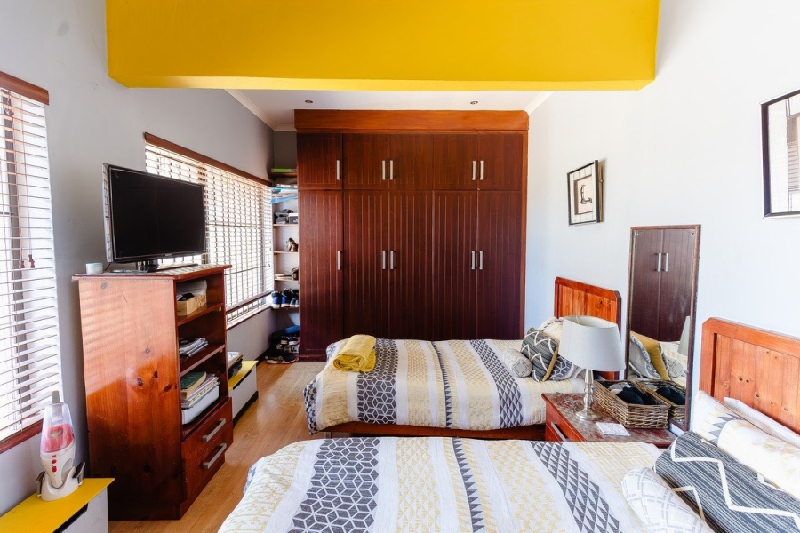 6 Bedroom Property for Sale in Oslo Beach KwaZulu-Natal