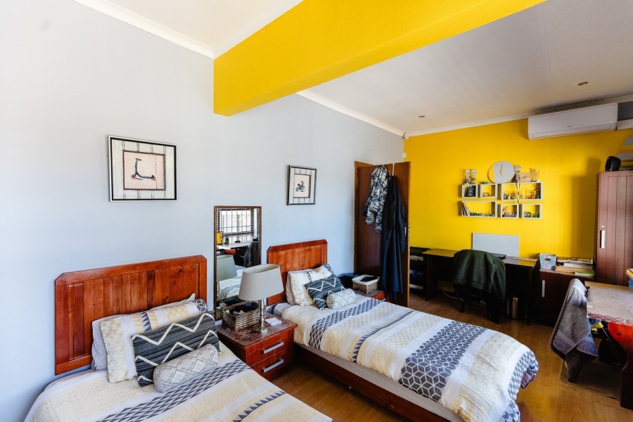 6 Bedroom Property for Sale in Oslo Beach KwaZulu-Natal