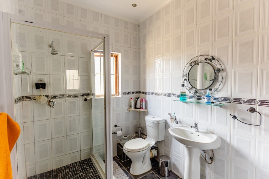 6 Bedroom Property for Sale in Oslo Beach KwaZulu-Natal