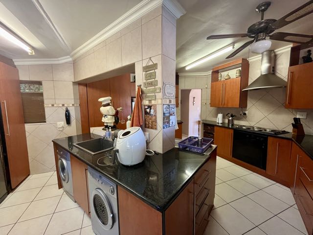3 Bedroom Property for Sale in Umkomaas KwaZulu-Natal