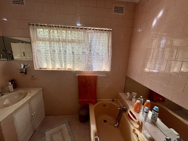 3 Bedroom Property for Sale in Umkomaas KwaZulu-Natal