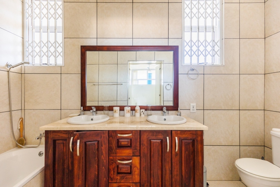 3 Bedroom Property for Sale in Margate KwaZulu-Natal