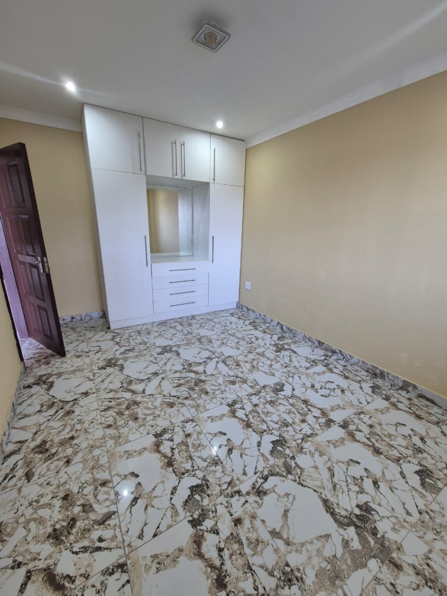 To Let 2 Bedroom Property for Rent in Brighton Beach KwaZulu-Natal
