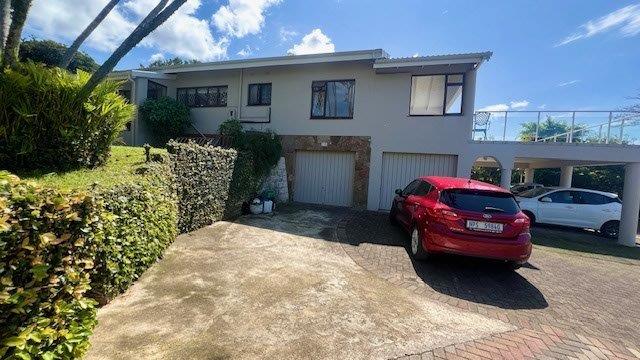 5 Bedroom Property for Sale in Uvongo KwaZulu-Natal
