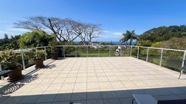 5 Bedroom Property for Sale in Uvongo KwaZulu-Natal