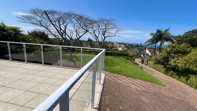 5 Bedroom Property for Sale in Uvongo KwaZulu-Natal