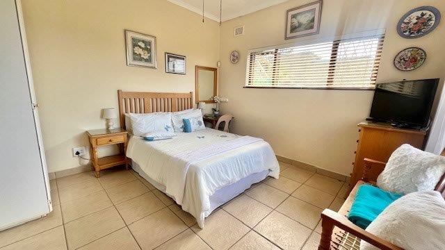 5 Bedroom Property for Sale in Uvongo KwaZulu-Natal