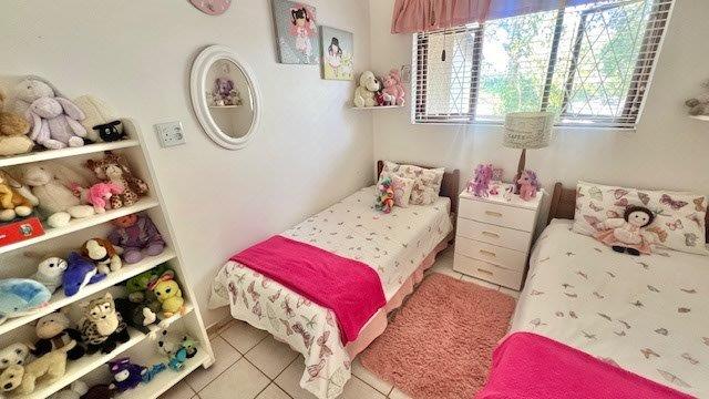 5 Bedroom Property for Sale in Uvongo KwaZulu-Natal
