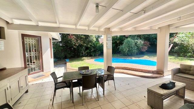 5 Bedroom Property for Sale in Uvongo KwaZulu-Natal