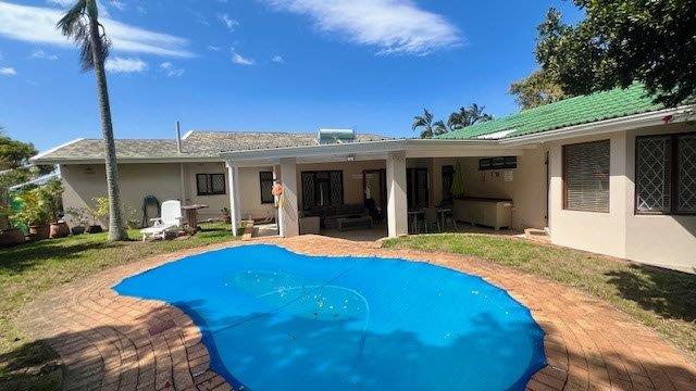 5 Bedroom Property for Sale in Uvongo KwaZulu-Natal