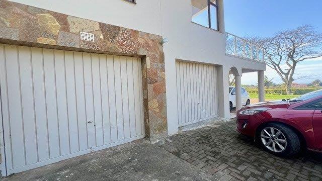 5 Bedroom Property for Sale in Uvongo KwaZulu-Natal