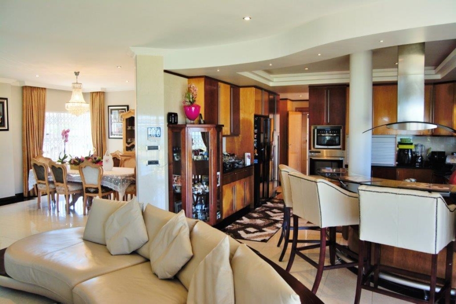 5 Bedroom Property for Sale in Oslo Beach KwaZulu-Natal