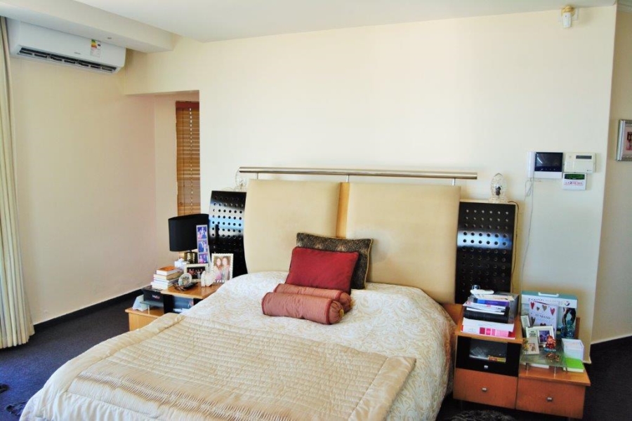 5 Bedroom Property for Sale in Oslo Beach KwaZulu-Natal