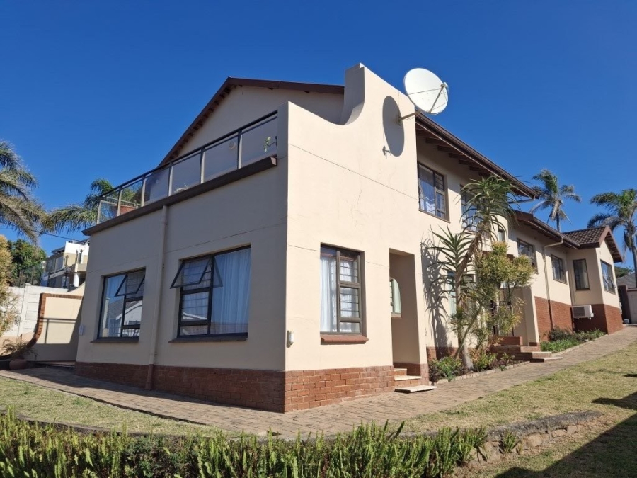 4 Bedroom Property for Sale in Uvongo KwaZulu-Natal
