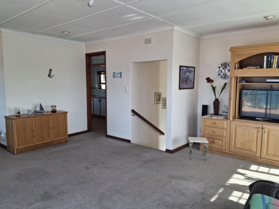 4 Bedroom Property for Sale in Uvongo KwaZulu-Natal