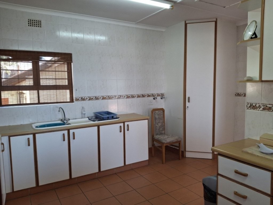 4 Bedroom Property for Sale in Uvongo KwaZulu-Natal