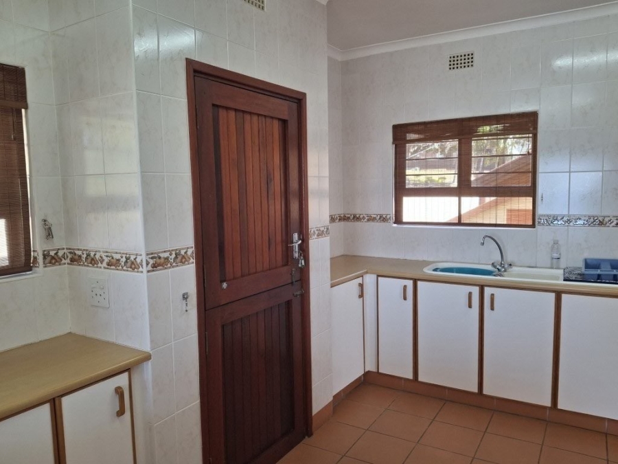4 Bedroom Property for Sale in Uvongo KwaZulu-Natal