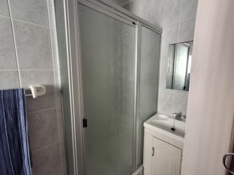 4 Bedroom Property for Sale in Uvongo KwaZulu-Natal