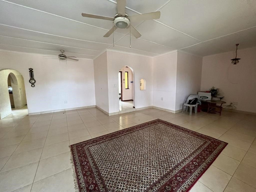 3 Bedroom Property for Sale in Uvongo KwaZulu-Natal