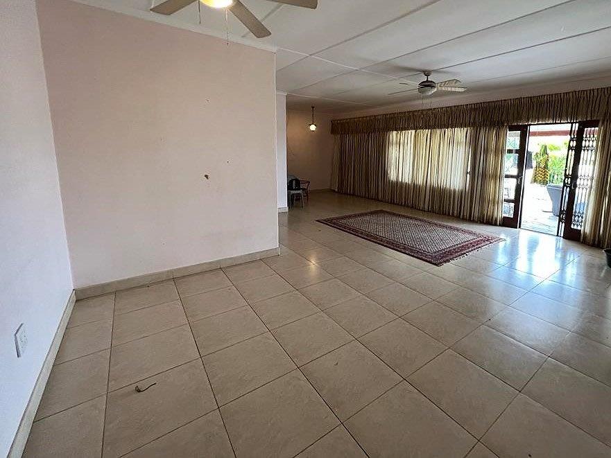 3 Bedroom Property for Sale in Uvongo KwaZulu-Natal
