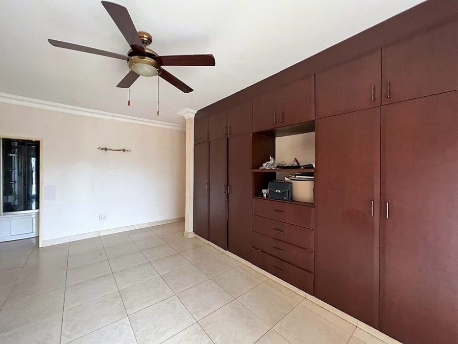 3 Bedroom Property for Sale in Uvongo KwaZulu-Natal