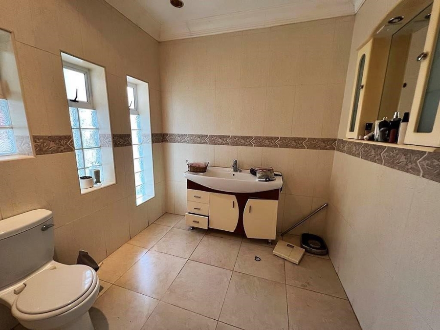 3 Bedroom Property for Sale in Uvongo KwaZulu-Natal
