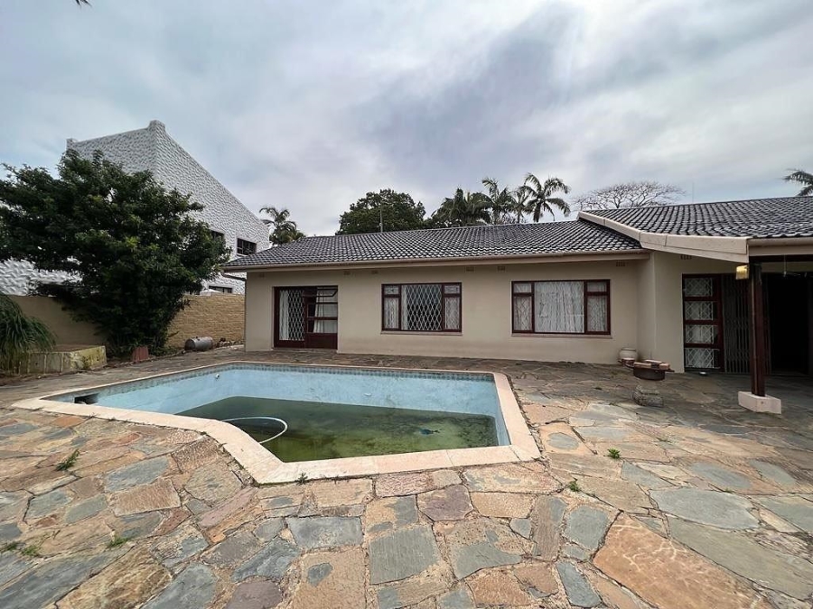 3 Bedroom Property for Sale in Uvongo KwaZulu-Natal