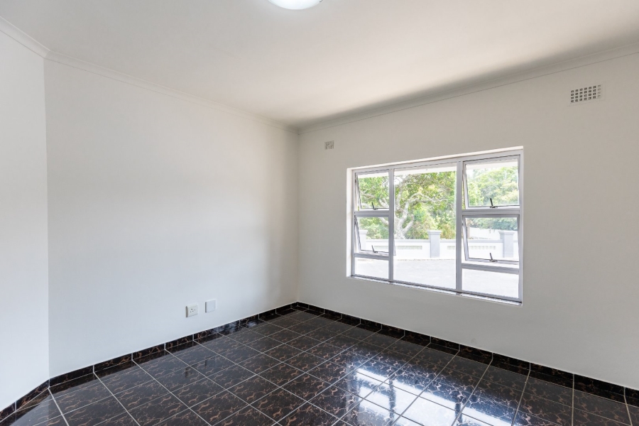 4 Bedroom Property for Sale in Oslo Beach KwaZulu-Natal