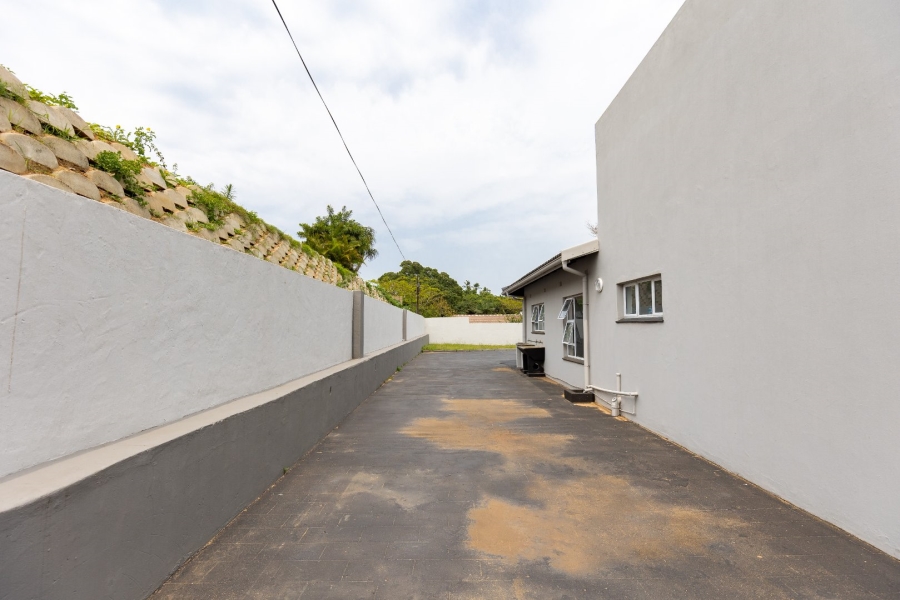 4 Bedroom Property for Sale in Oslo Beach KwaZulu-Natal