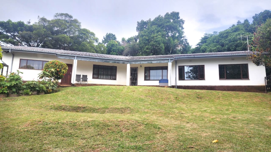 4 Bedroom Property for Sale in Umtentweni KwaZulu-Natal