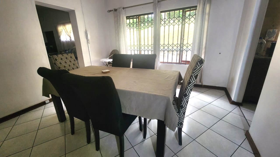 4 Bedroom Property for Sale in Umtentweni KwaZulu-Natal