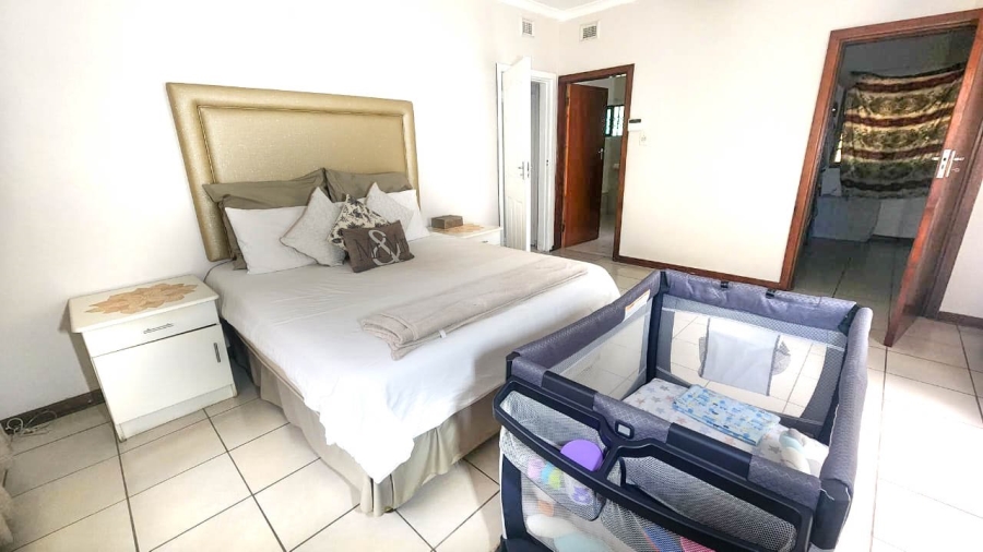 4 Bedroom Property for Sale in Umtentweni KwaZulu-Natal