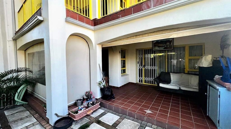 3 Bedroom Property for Sale in Uvongo KwaZulu-Natal