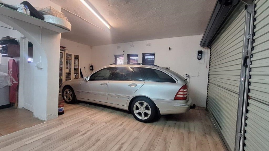 3 Bedroom Property for Sale in Hibberdene KwaZulu-Natal