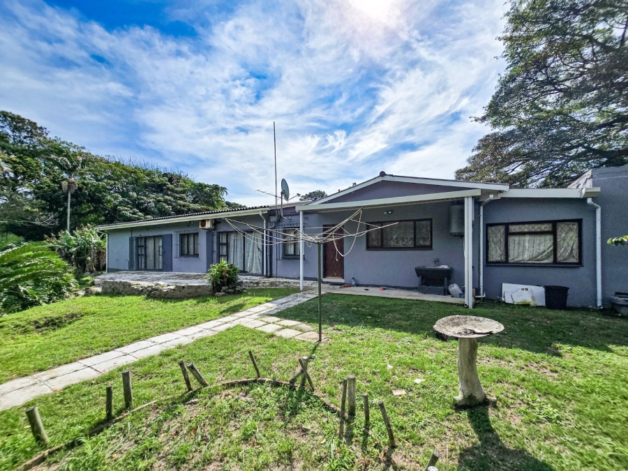 2 Bedroom Property for Sale in Uvongo KwaZulu-Natal