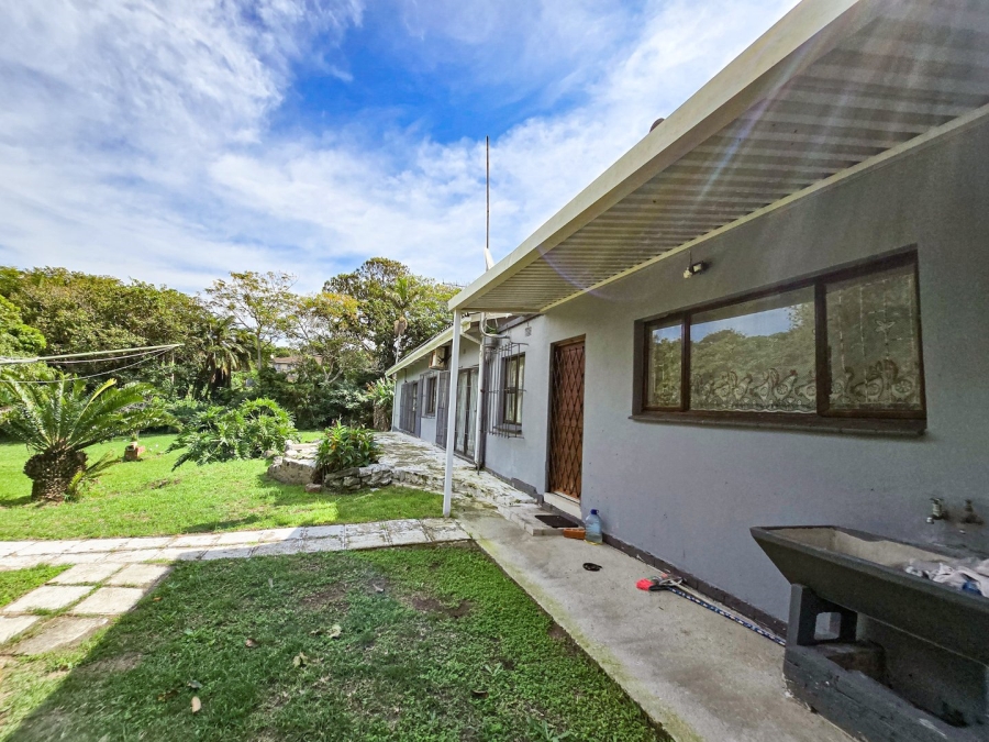 2 Bedroom Property for Sale in Uvongo KwaZulu-Natal