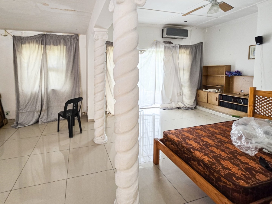2 Bedroom Property for Sale in Uvongo KwaZulu-Natal