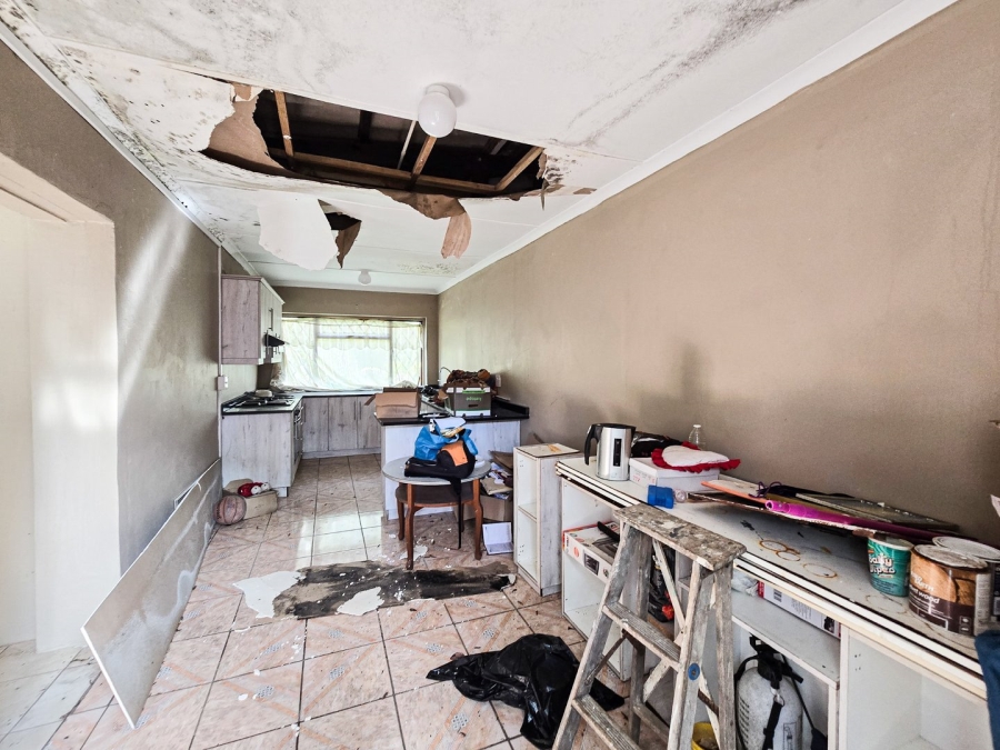 2 Bedroom Property for Sale in Uvongo KwaZulu-Natal