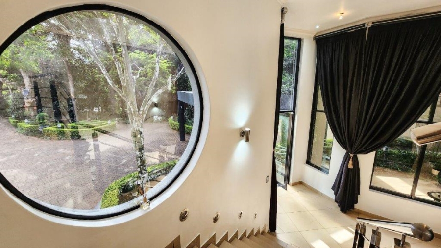 6 Bedroom Property for Sale in St Michaels On Sea KwaZulu-Natal