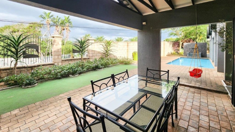 6 Bedroom Property for Sale in St Michaels On Sea KwaZulu-Natal