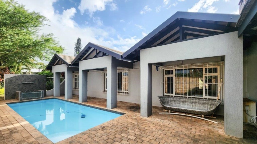 6 Bedroom Property for Sale in St Michaels On Sea KwaZulu-Natal