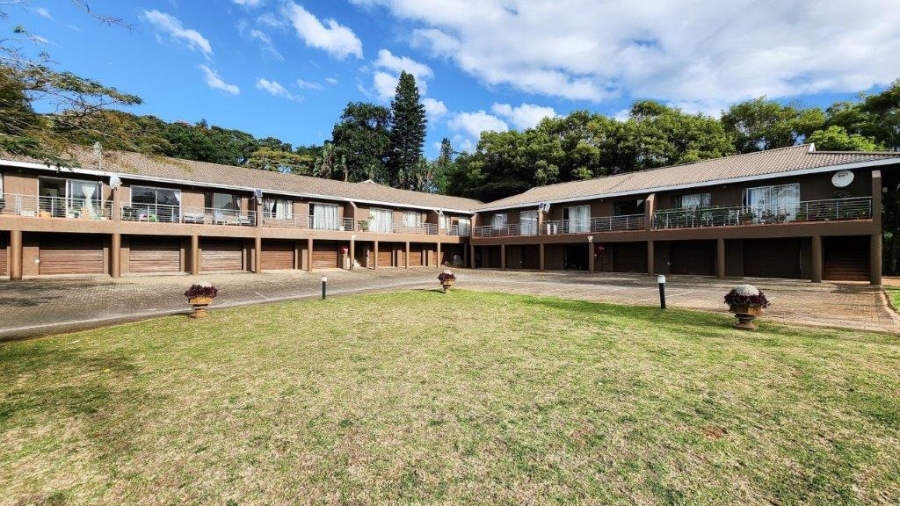 6 Bedroom Property for Sale in St Michaels On Sea KwaZulu-Natal